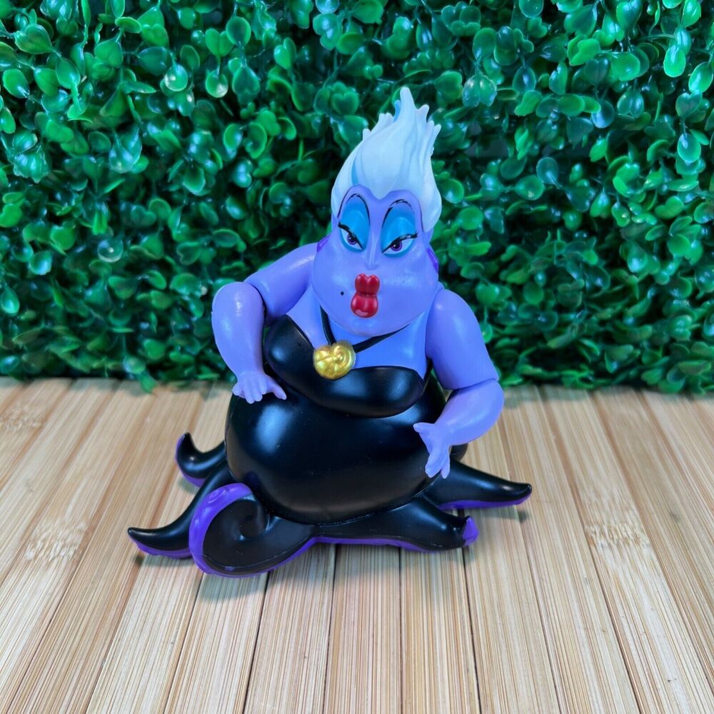 Disney 2017 The Little Mermaid Villain Ursula PVC Figure Hasbro Kids Toys